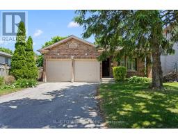30 GERALD CRESCENT, London South, Ontario