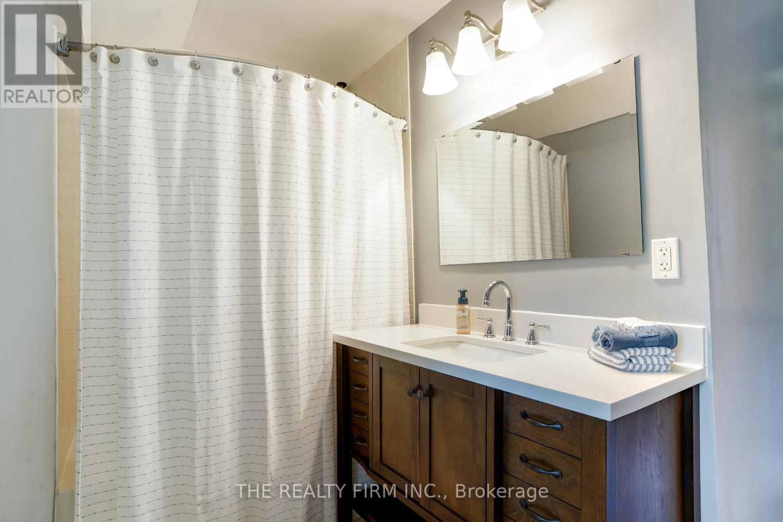 17 Woodward Avenue, London North, Ontario  N6H 2G6 - Photo 33 - X13424718