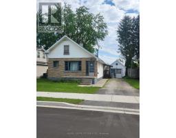 31 QUEEN STREET, Strathroy-Caradoc, Ontario