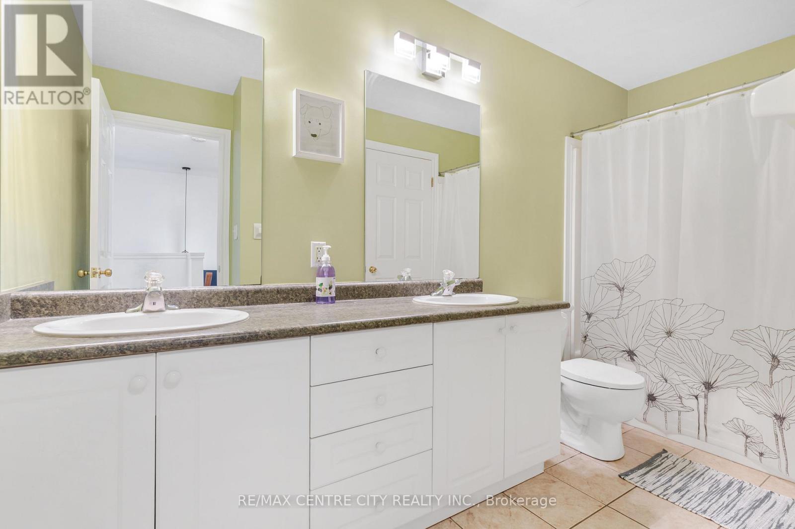 67 Ralgreen Crescent, Kitchener, Ontario  N2M 1V1 - Photo 12 - X13424808