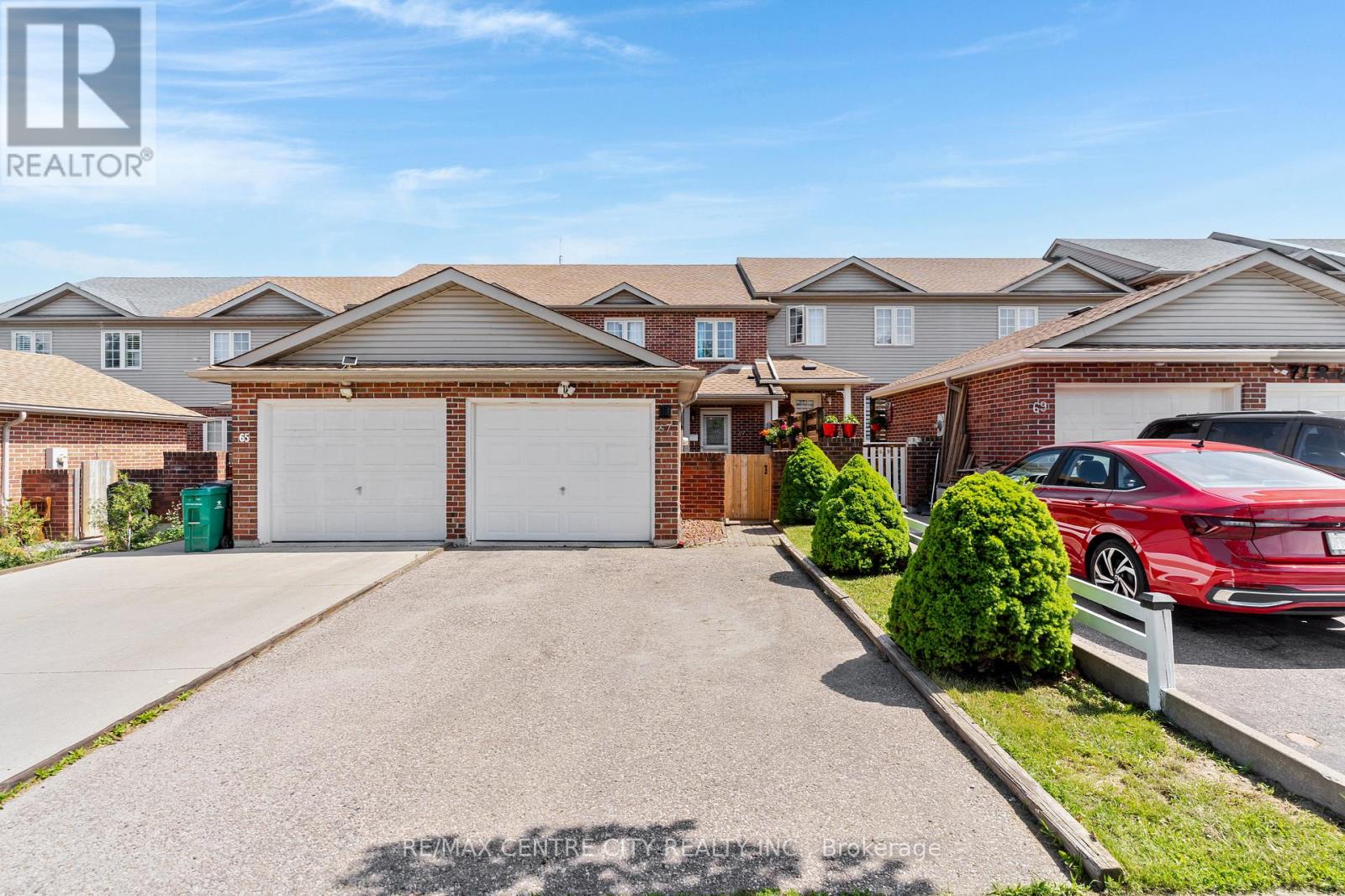 67 Ralgreen Crescent, Kitchener, Ontario  N2M 1V1 - Photo 2 - X13424808