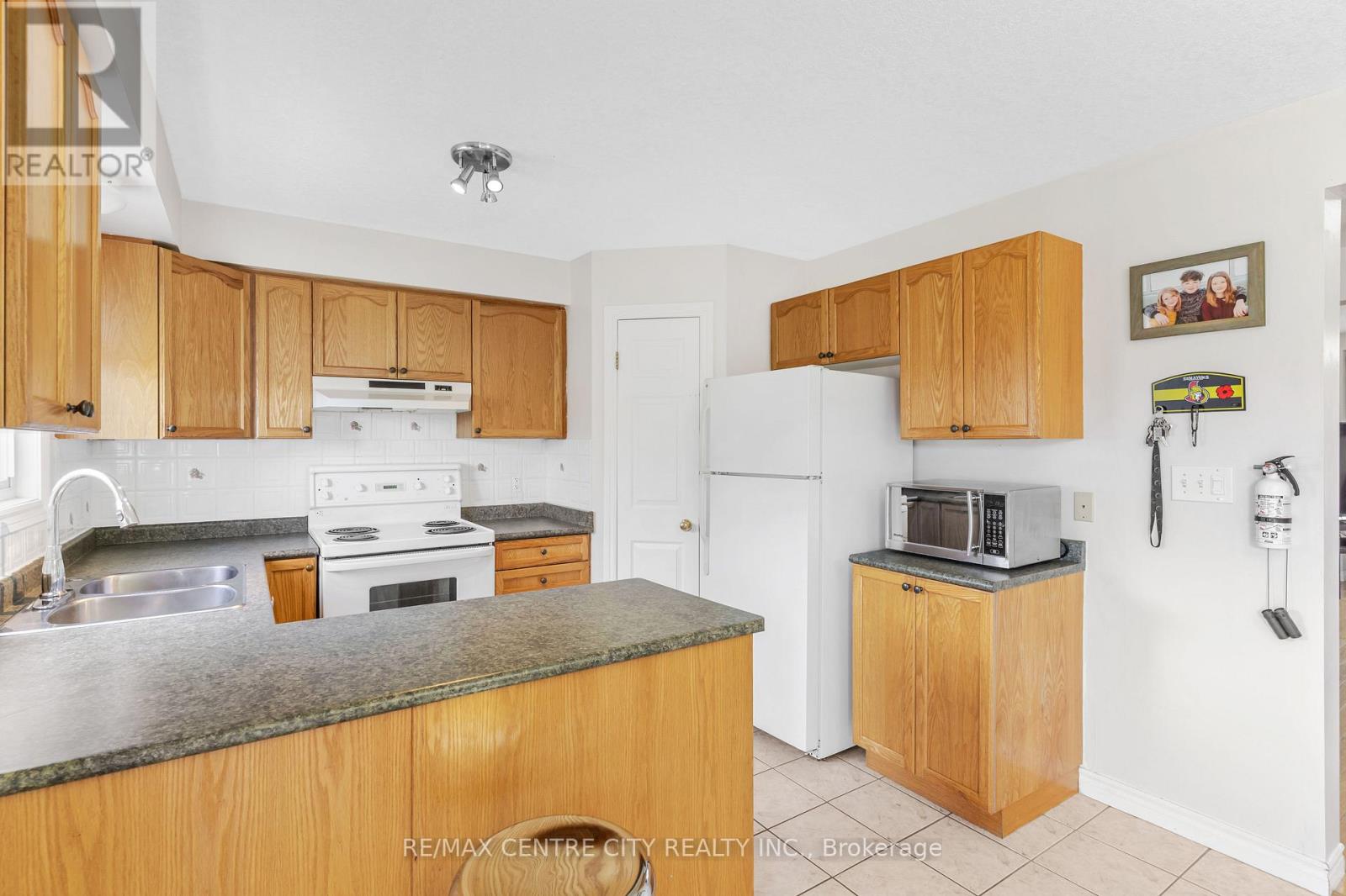67 Ralgreen Crescent, Kitchener, Ontario  N2M 1V1 - Photo 26 - X13424808