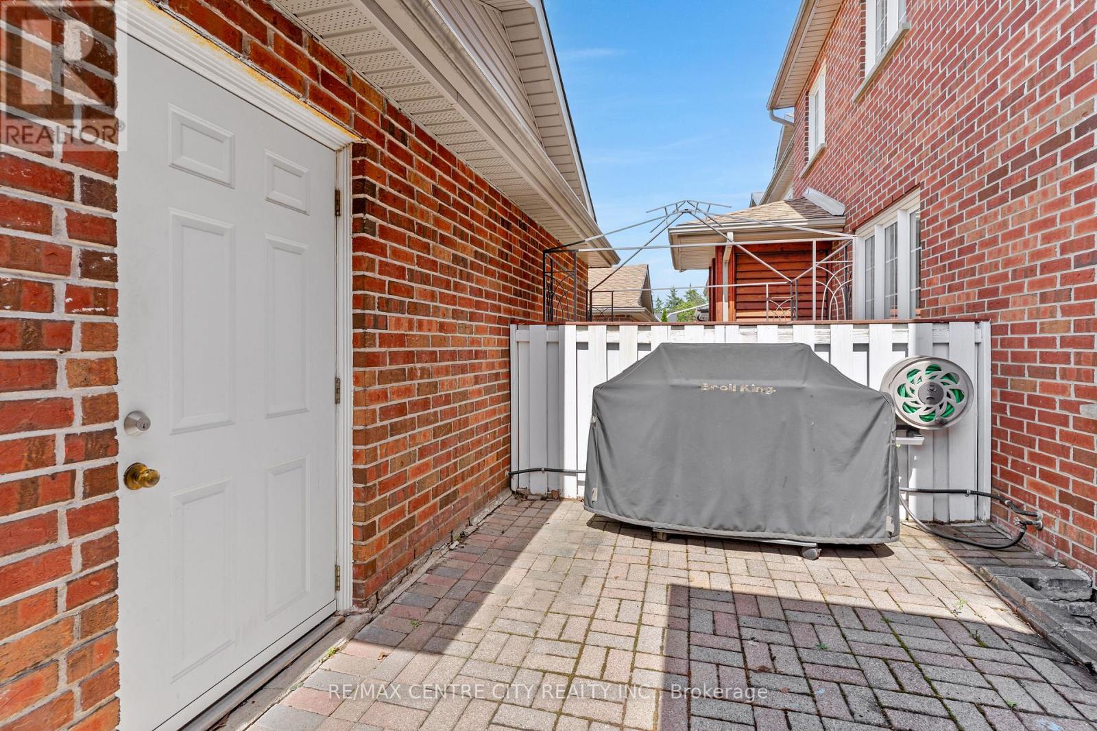 67 Ralgreen Crescent, Kitchener, Ontario  N2M 1V1 - Photo 6 - X13424808