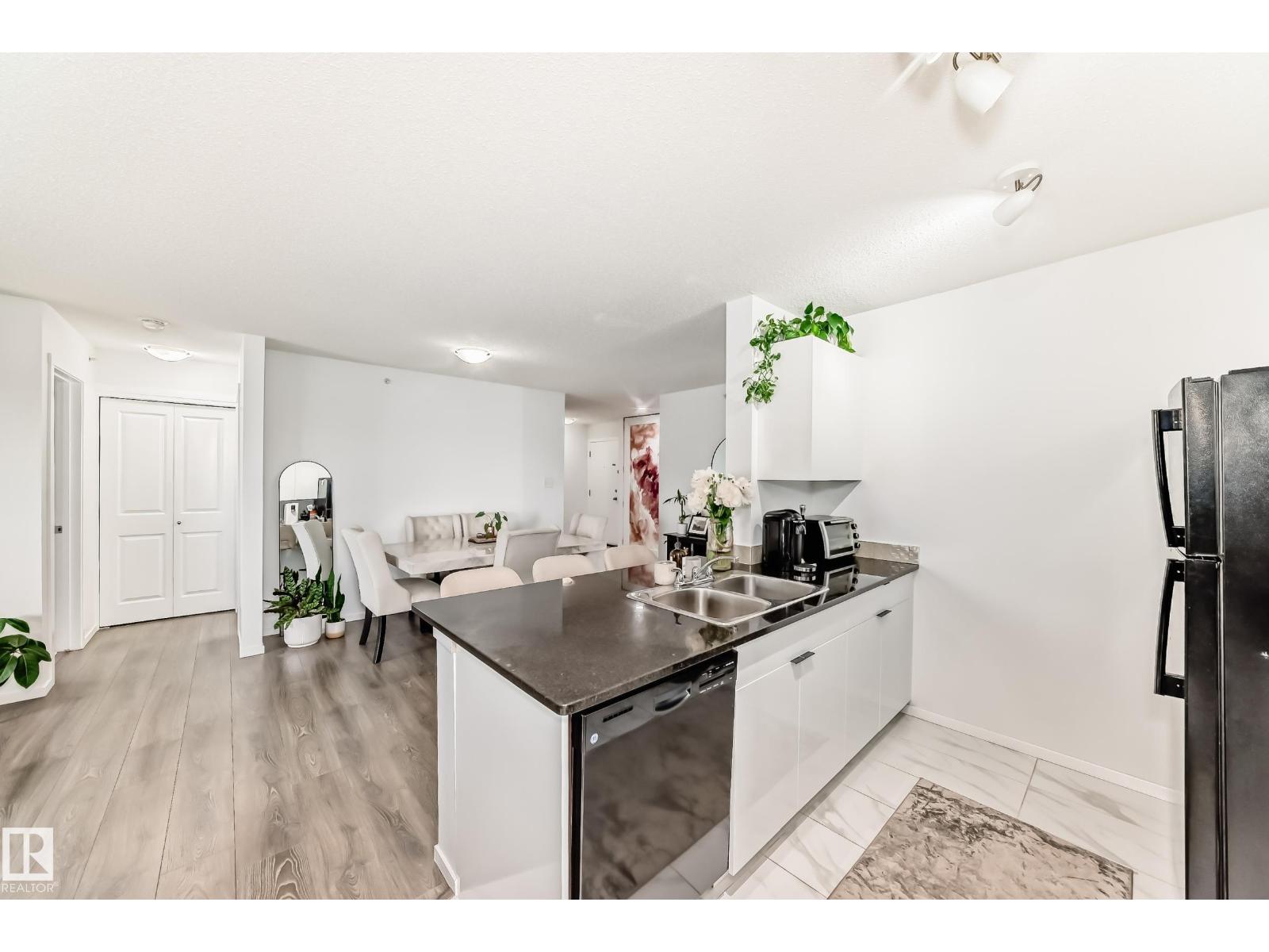 #423 18126 77 St NW, Edmonton, Alberta  T5Z 0N7 - Photo 6 - E4492044