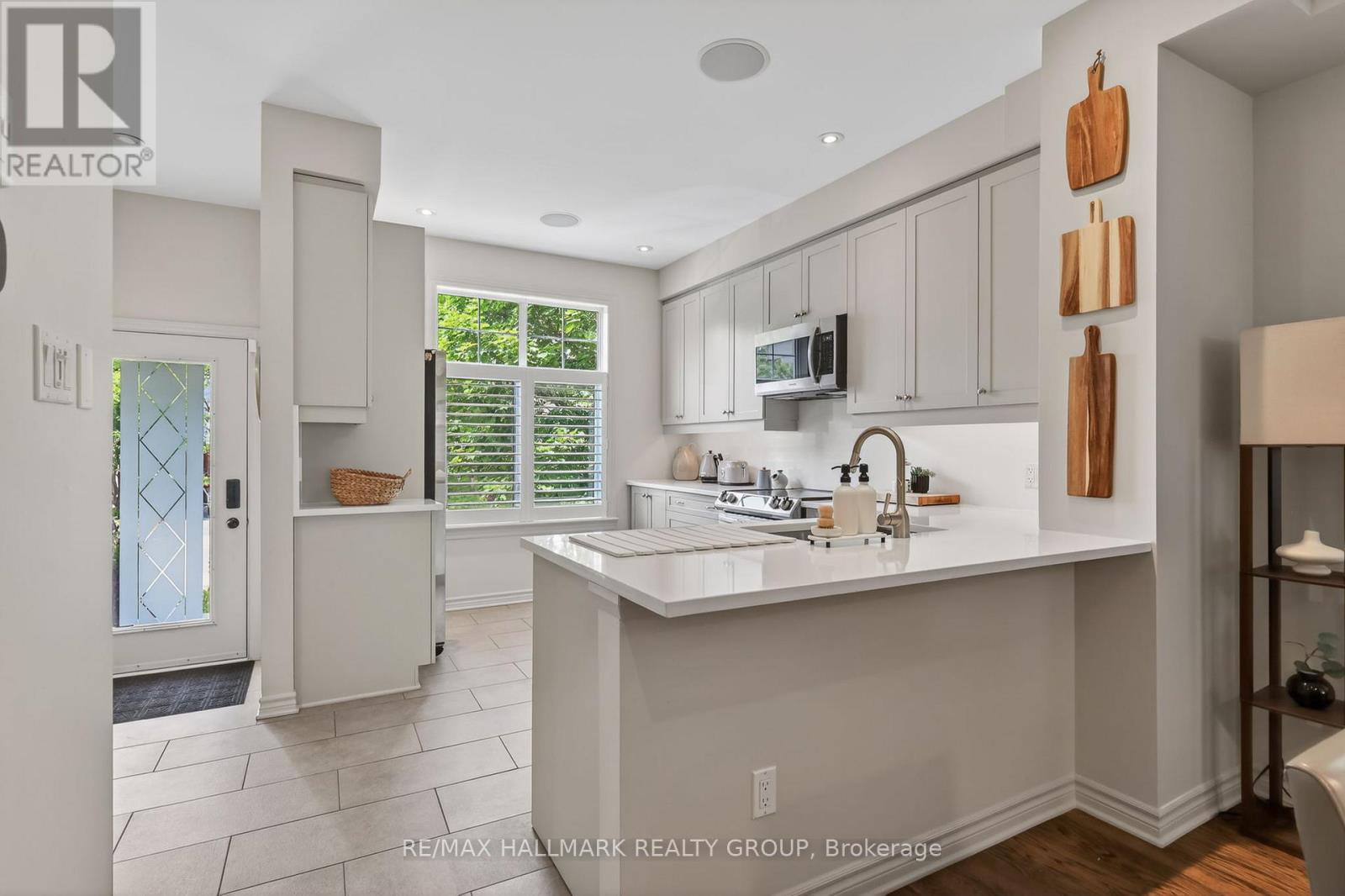 312 Iona Street, Ottawa, Ontario  K1Z 7B9 - Photo 7 - X13424610
