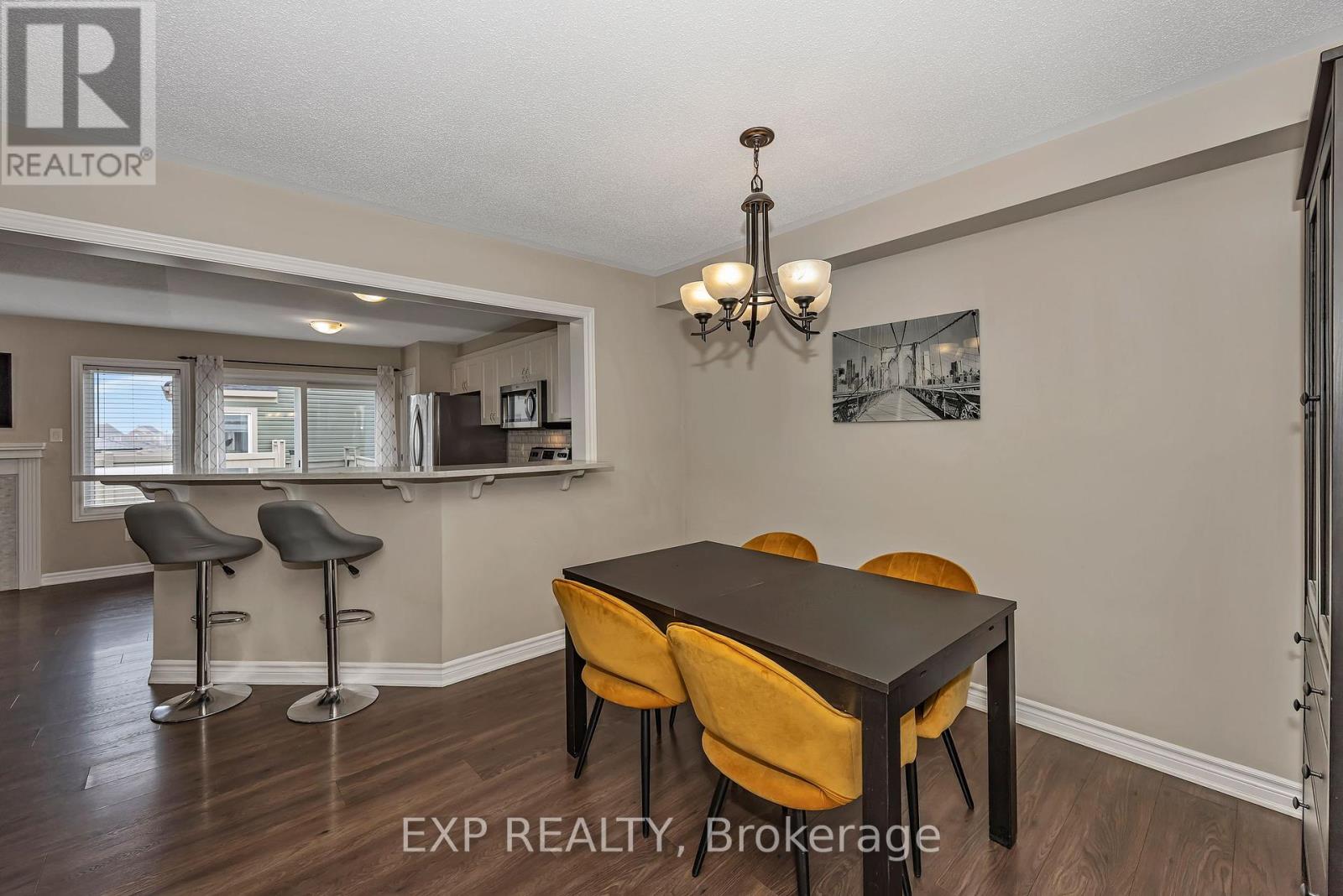 104 Conifer Creek Circle, Ottawa, Ontario  K2M 0L7 - Photo 5 - X13424716