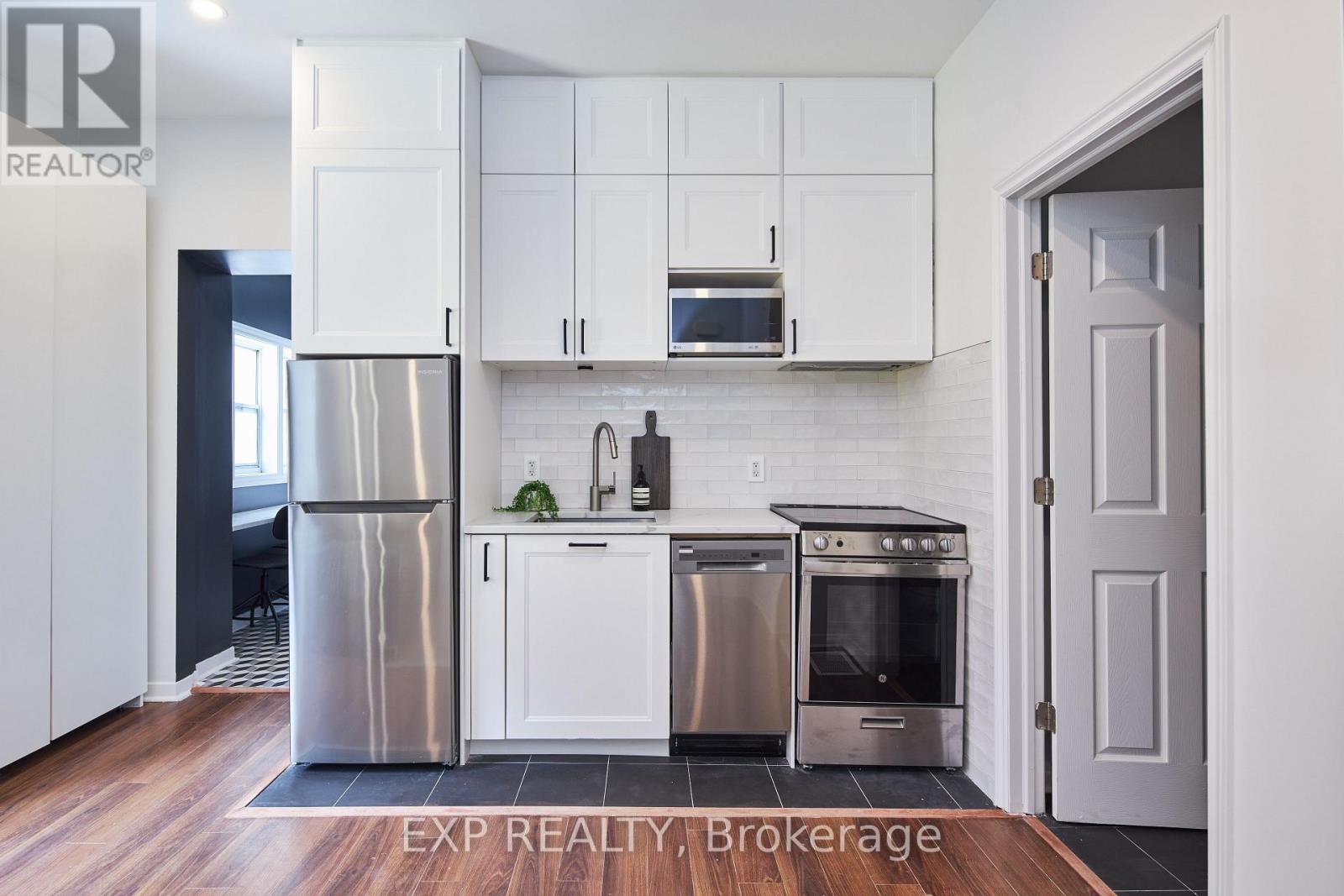 331 CATHERINE STREET, Ottawa, Ontario