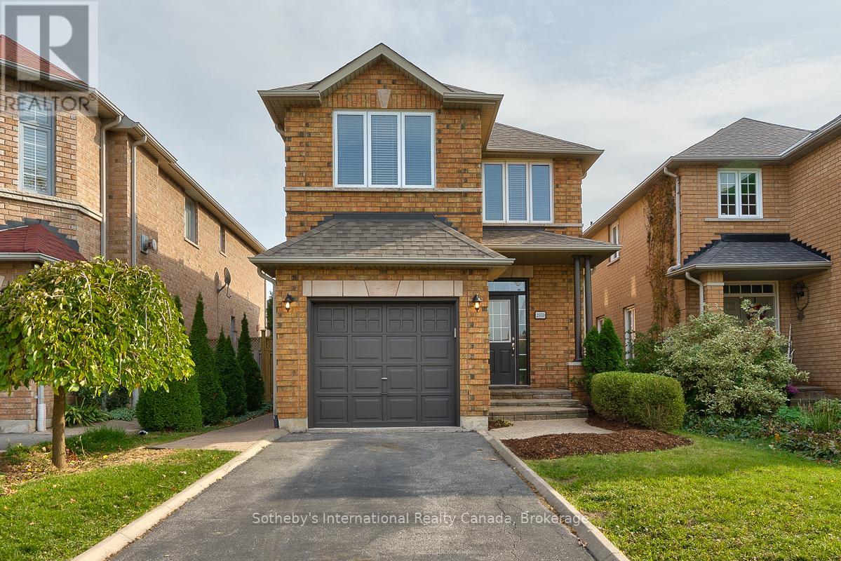 2030 Shady Glen Road, Oakville, Ontario  L6M 3T4 - Photo 2 - W13424708
