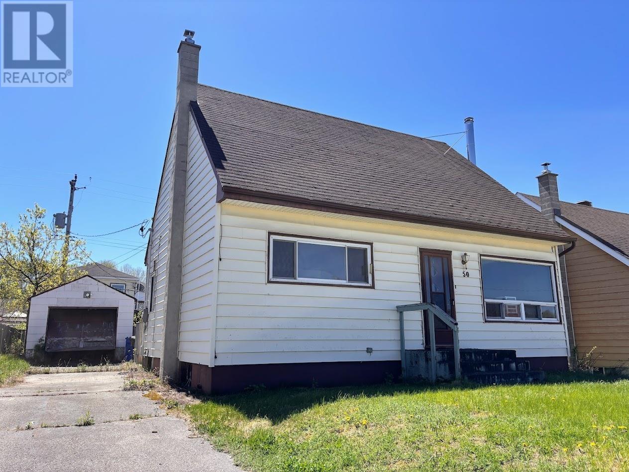 50 Neebig Ave, Manitouwadge, Ontario  P0T 2C0 - Photo 1 - TB2601438