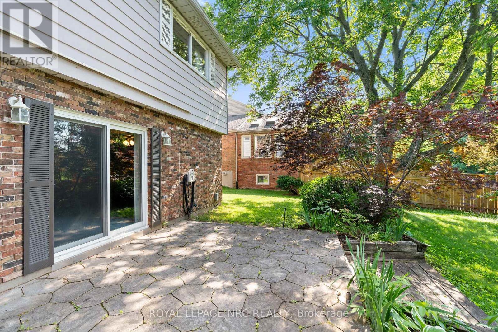 63 Berkwood Place, Pelham, Ontario  L0S 1E2 - Photo 30 - X13424522