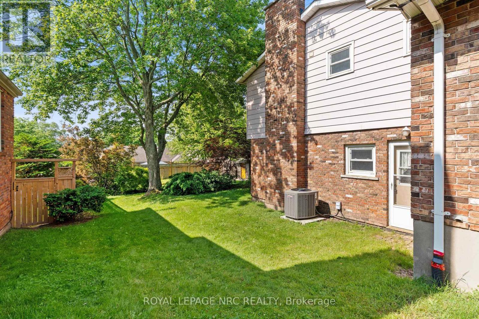 63 Berkwood Place, Pelham, Ontario  L0S 1E2 - Photo 35 - X13424522