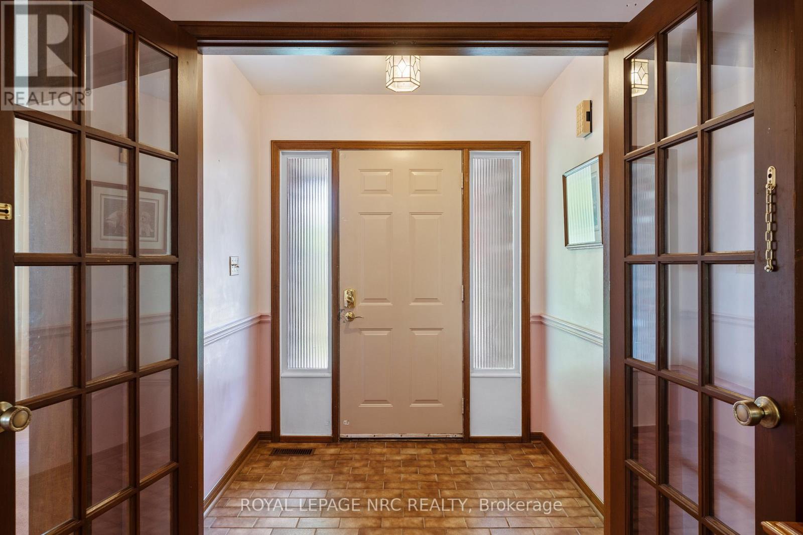 63 Berkwood Place, Pelham, Ontario  L0S 1E2 - Photo 6 - X13424522