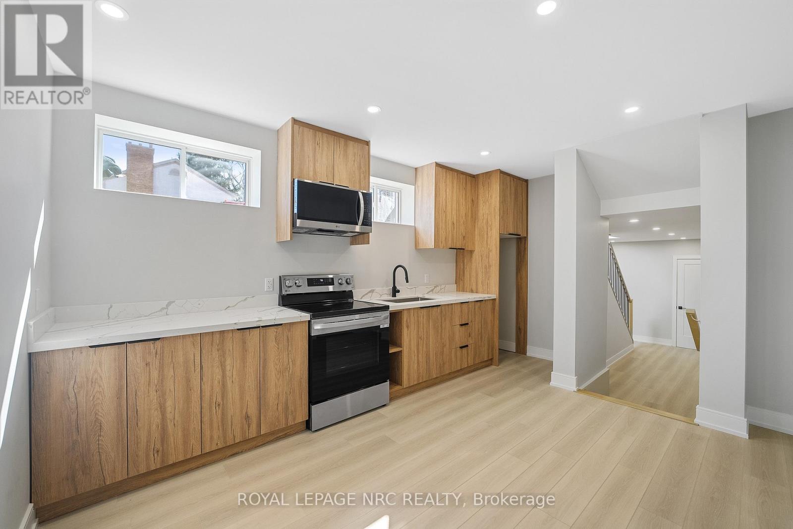 Lower - 668 Quaker Road, Welland, Ontario L3C 3H2 - Photo 6 - X13424526