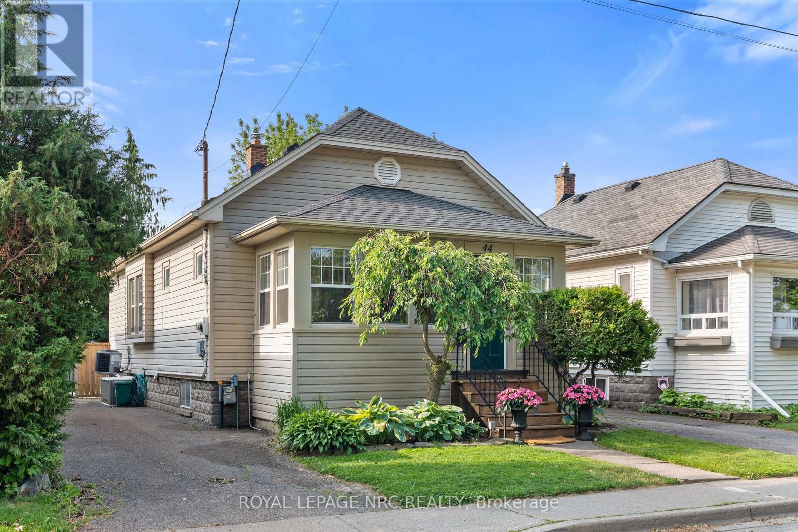 44 BEECH STREET, St. Catharines, Ontario