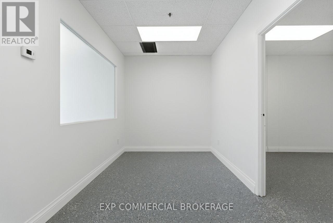 3 - 397 Humberline Drive, Toronto, Ontario  M9W 5T5 - Photo 7 - W13131110