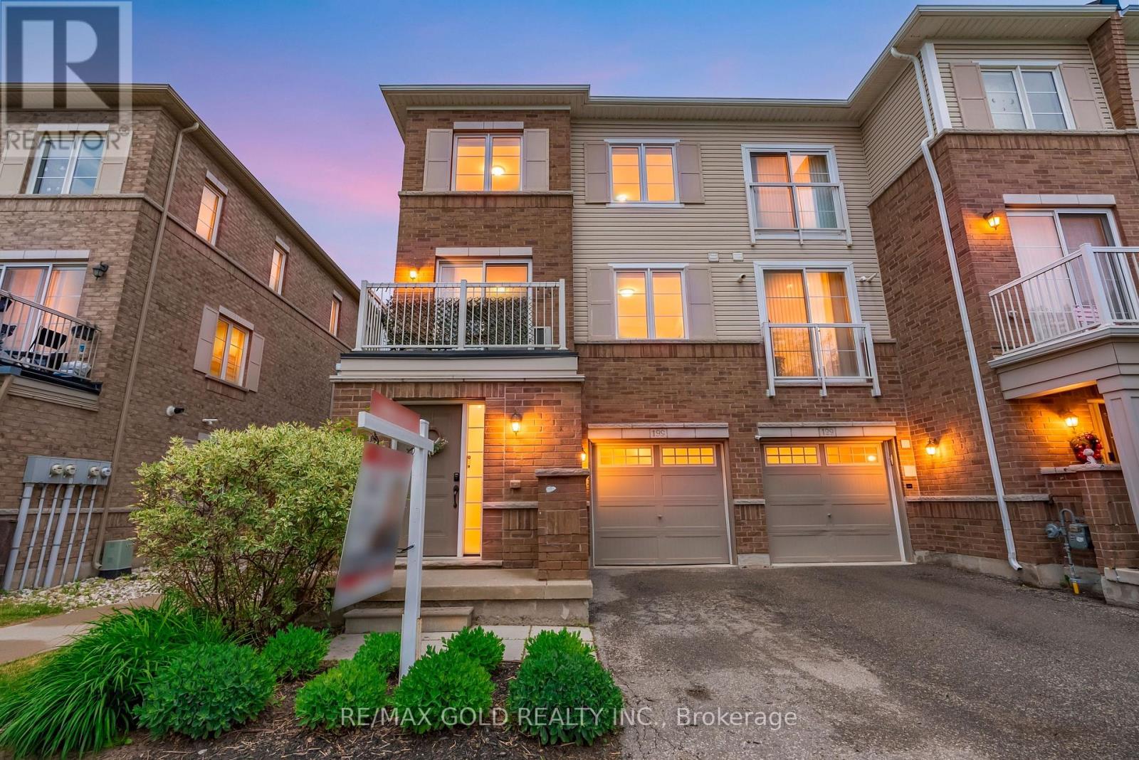 128 - 165 Hampshire Way, Milton, Ontario L9T 8M7 - Photo 2 - W13421184