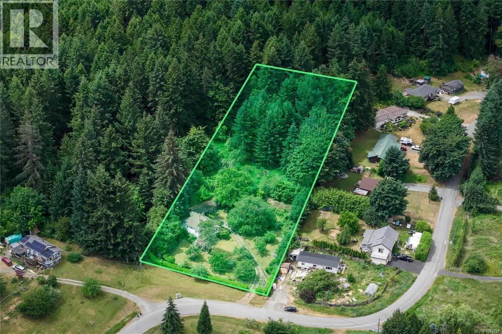 5002 Grouhel Rd, Ladysmith, British Columbia  V9G 1J4 - Photo 2 - 1039768