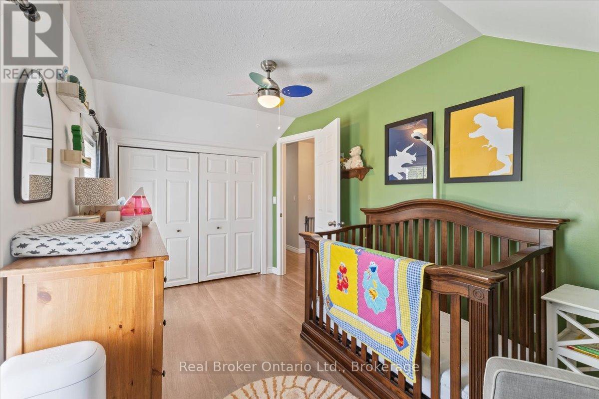 732 Arthur Street, West Grey, Ontario  N0G 1C0 - Photo 15 - X13424484