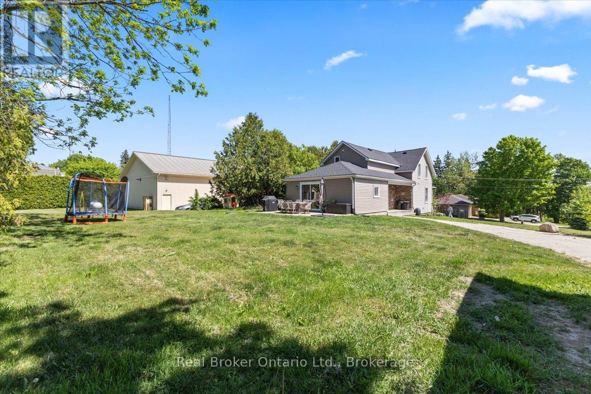 732 Arthur Street, West Grey, Ontario  N0G 1C0 - Photo 17 - X13424484