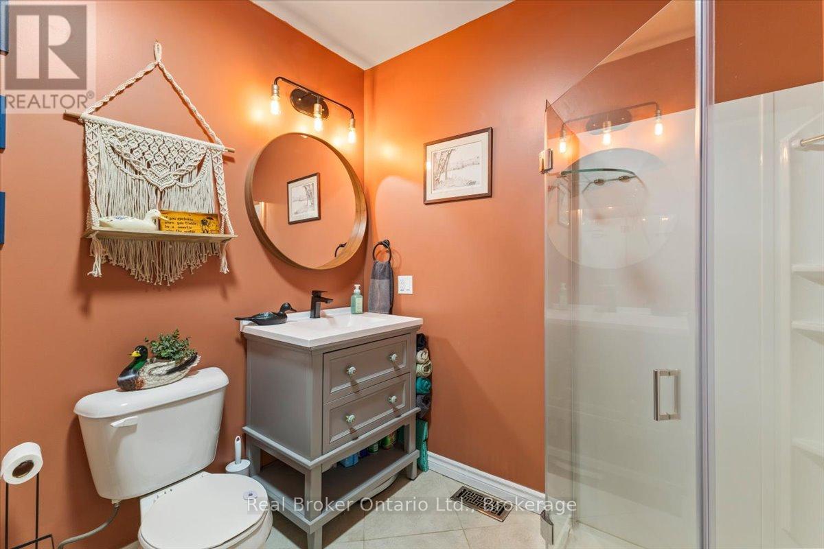 732 Arthur Street, West Grey, Ontario  N0G 1C0 - Photo 9 - X13424484