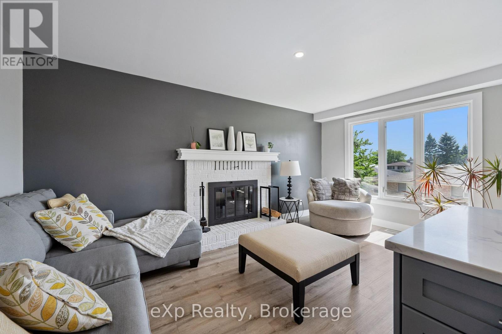 27 Notchwood Court, Kitchener, Ontario  N2A 3L4 - Photo 11 - X13424690