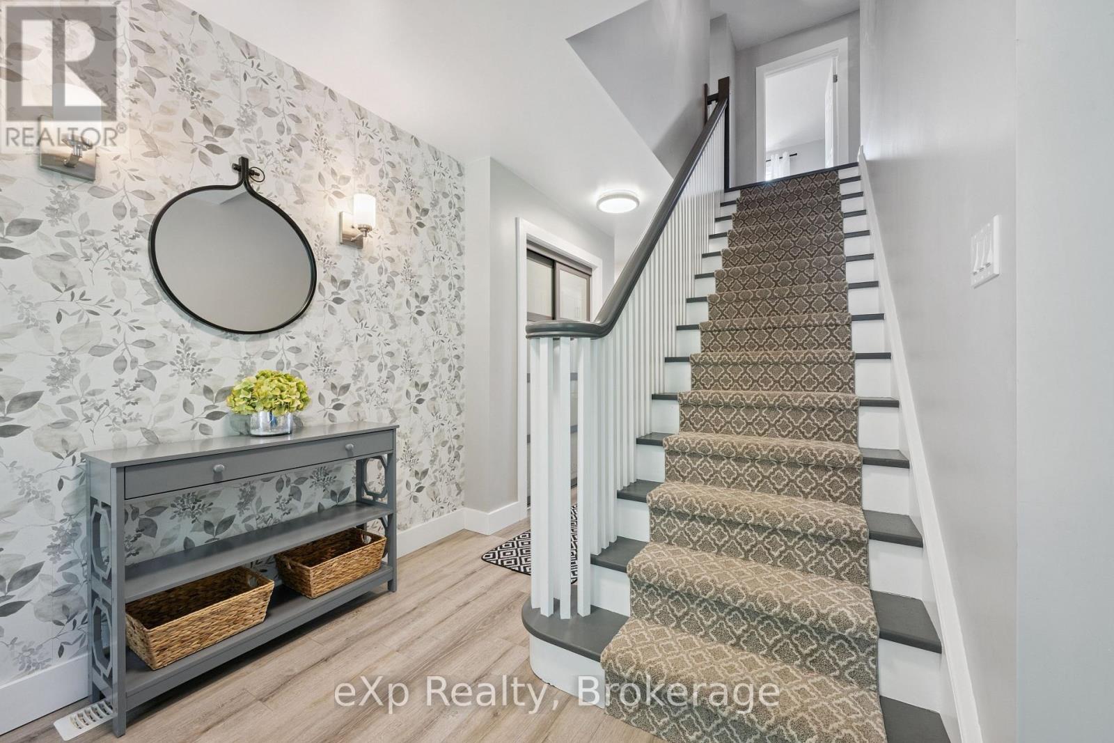 27 Notchwood Court, Kitchener, Ontario  N2A 3L4 - Photo 24 - X13424690