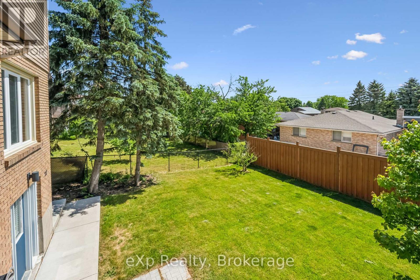27 Notchwood Court, Kitchener, Ontario  N2A 3L4 - Photo 49 - X13424690