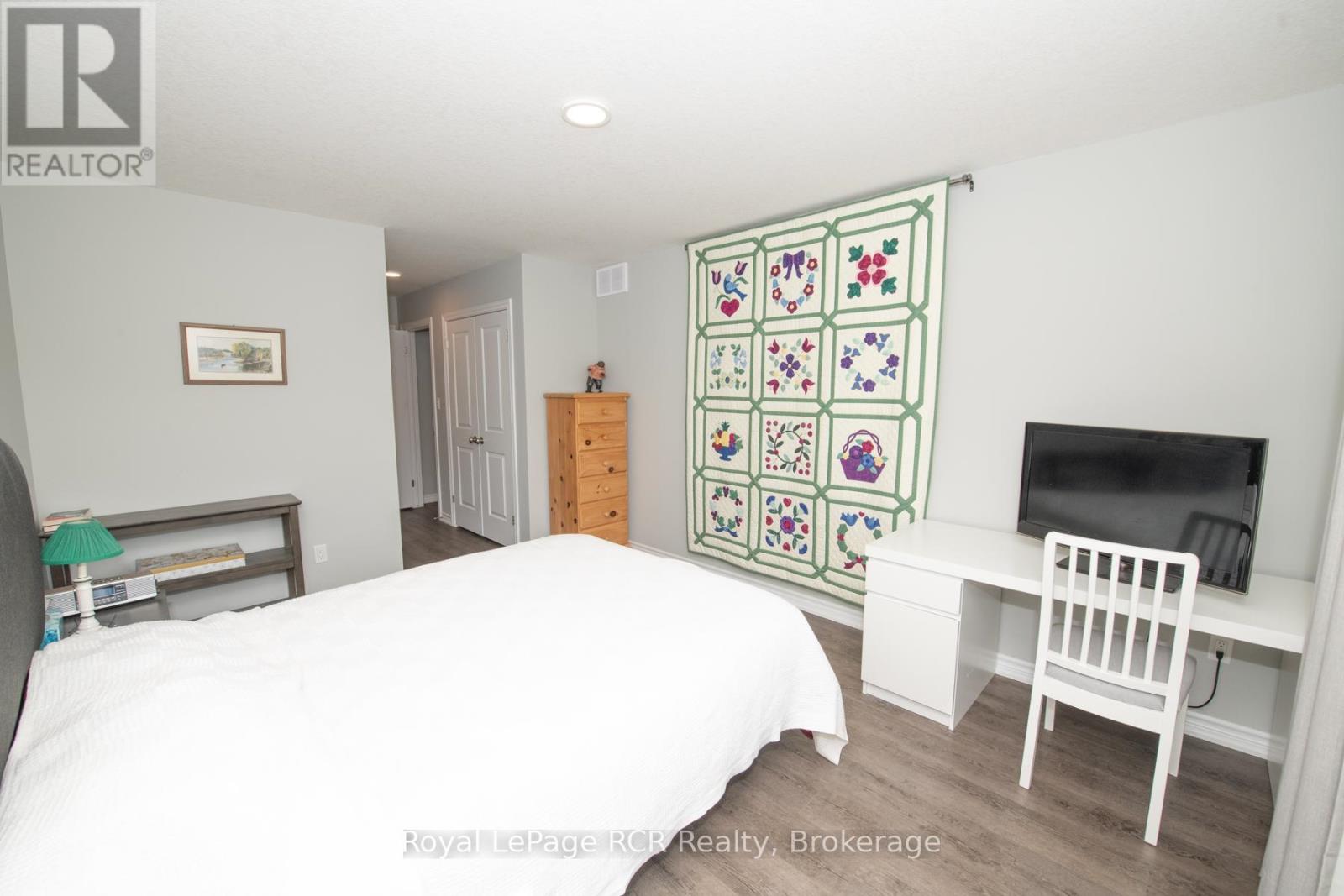 380 Wellington Street E, Wellington North, Ontario  N0G 2L2 - Photo 27 - X13424702
