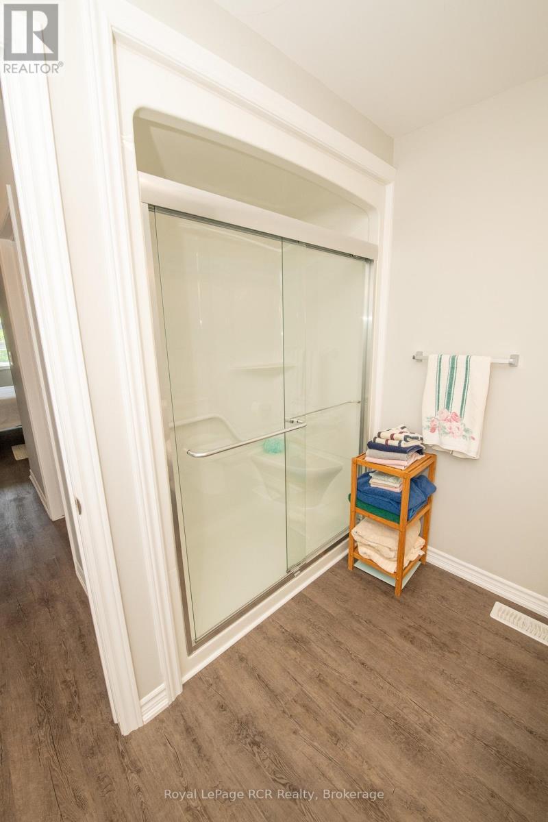 380 Wellington Street E, Wellington North, Ontario  N0G 2L2 - Photo 32 - X13424702