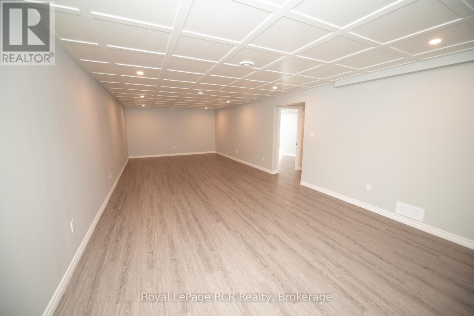 380 Wellington Street E, Wellington North, Ontario  N0G 2L2 - Photo 39 - X13424702
