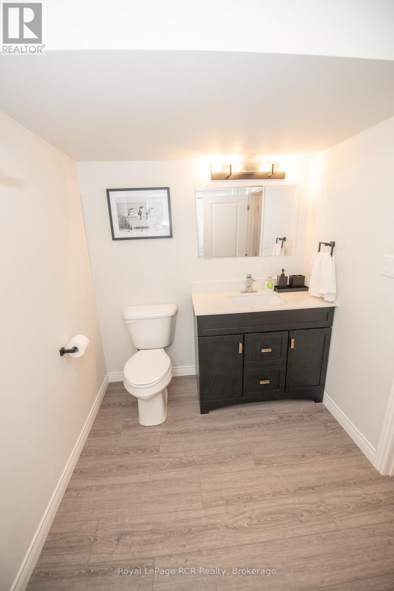 380 Wellington Street E, Wellington North, Ontario  N0G 2L2 - Photo 44 - X13424702