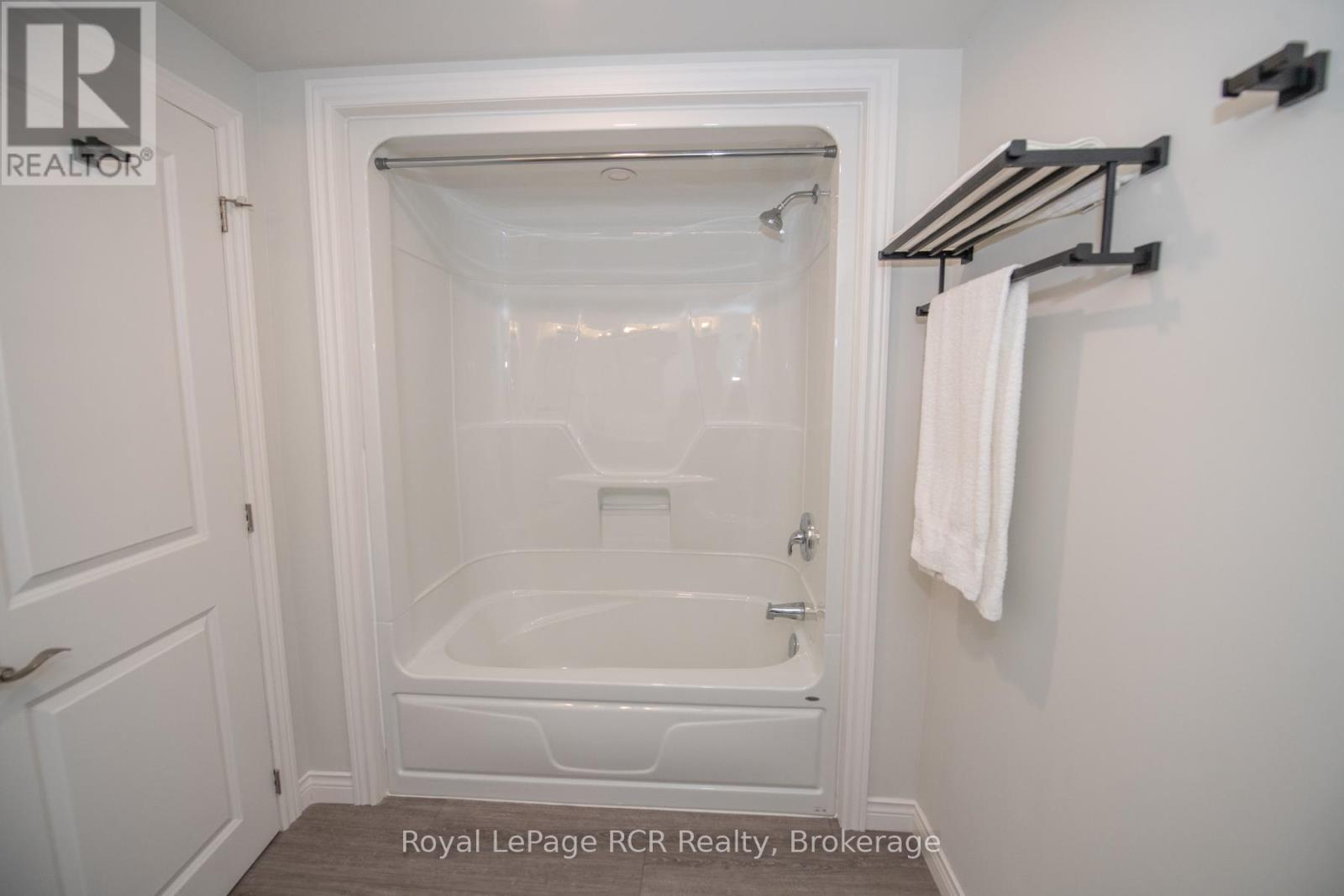 380 Wellington Street E, Wellington North, Ontario  N0G 2L2 - Photo 47 - X13424702