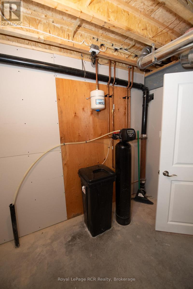 380 Wellington Street E, Wellington North, Ontario  N0G 2L2 - Photo 50 - X13424702