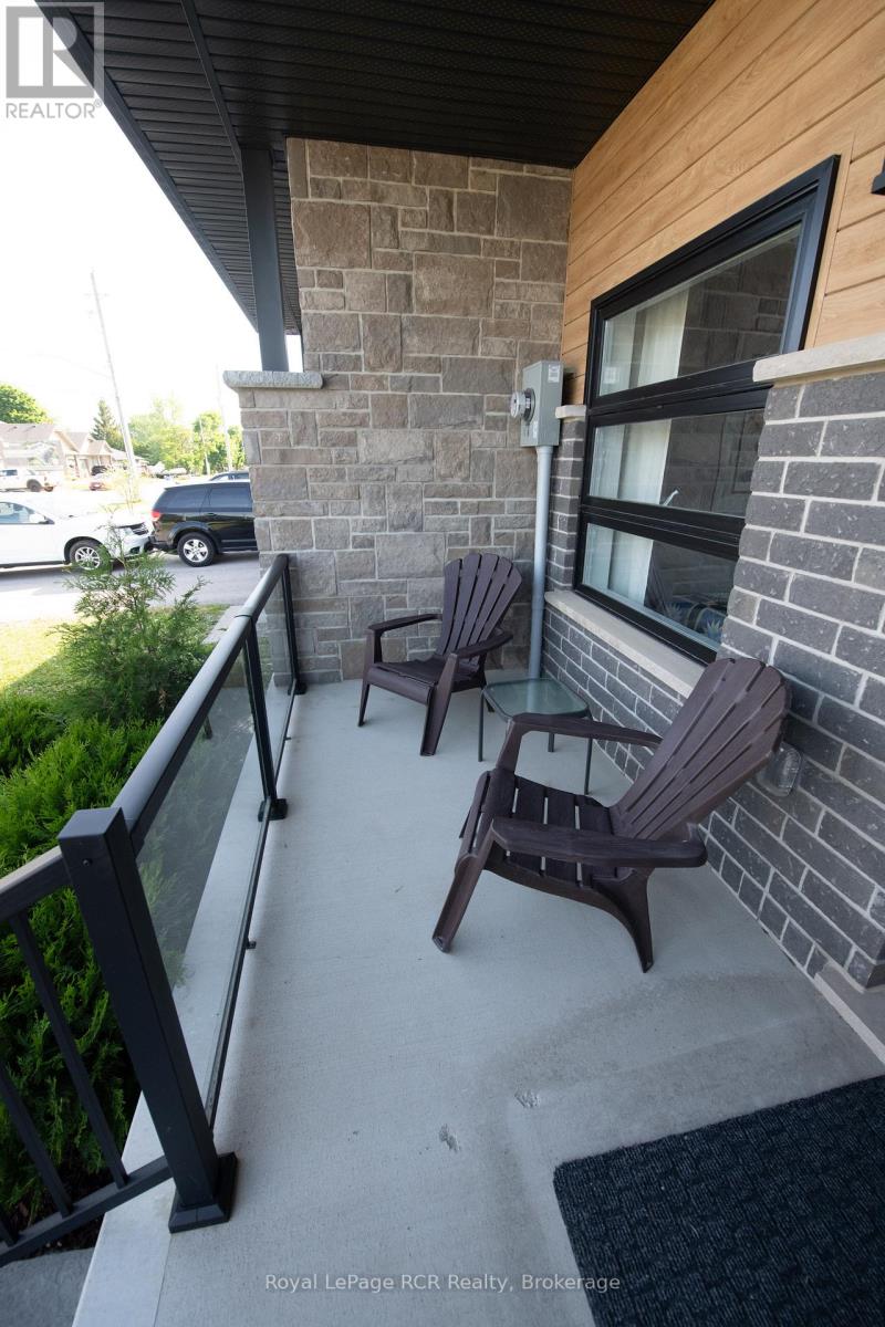 380 Wellington Street E, Wellington North, Ontario  N0G 2L2 - Photo 9 - X13424702