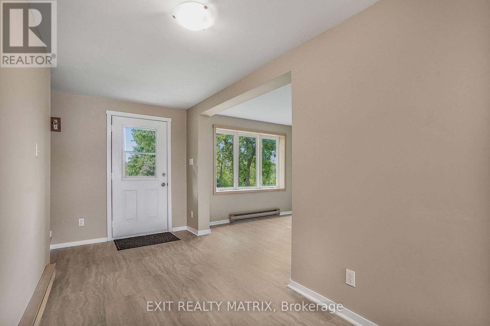 20803 Concession 8 Road, South Glengarry, Ontario K0C 1L0 - Photo 4 - X13424644