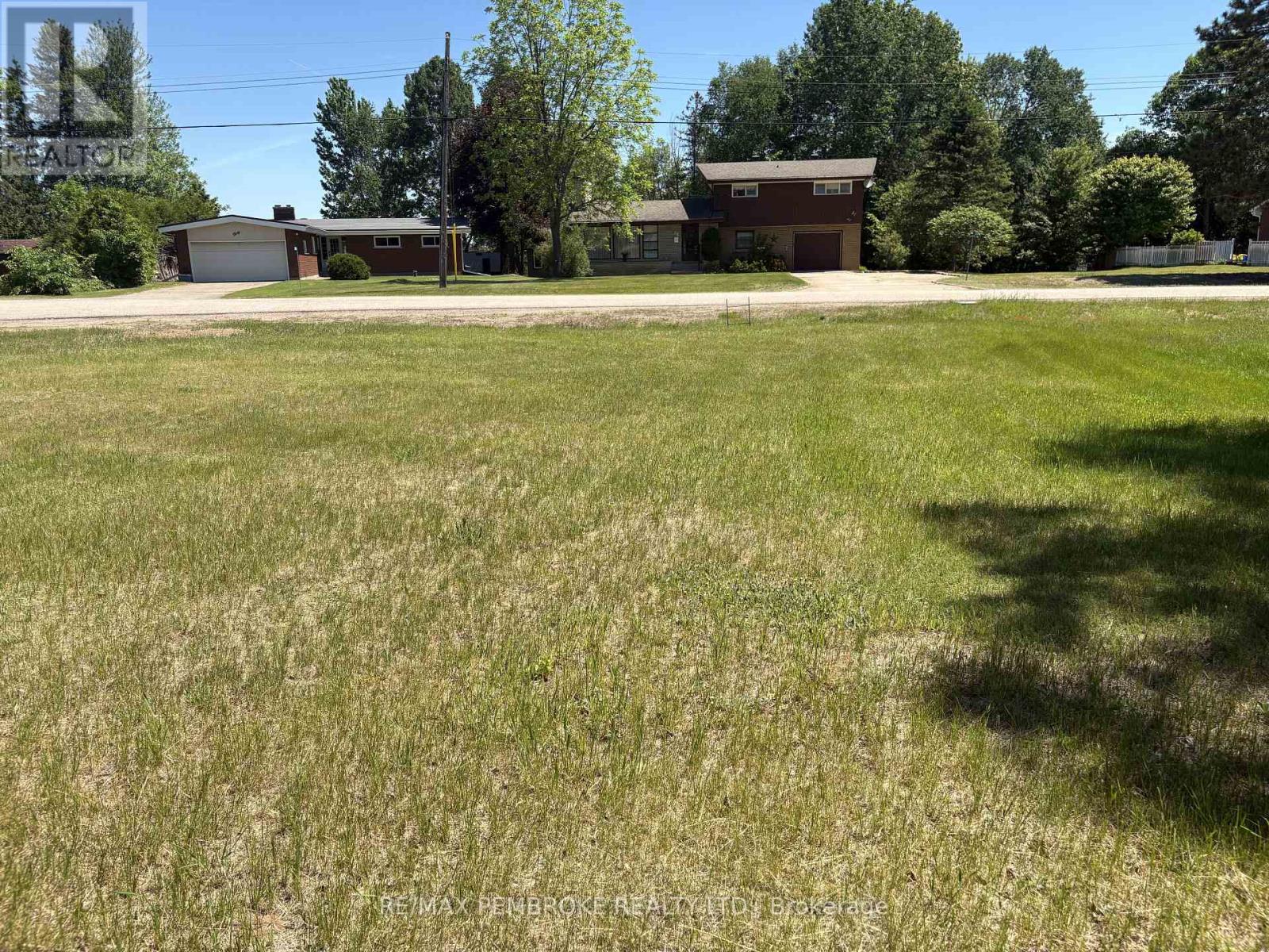 Lot 10 Barry Street, Laurentian Valley, Ontario  K8A 7L5 - Photo 2 - X12725776
