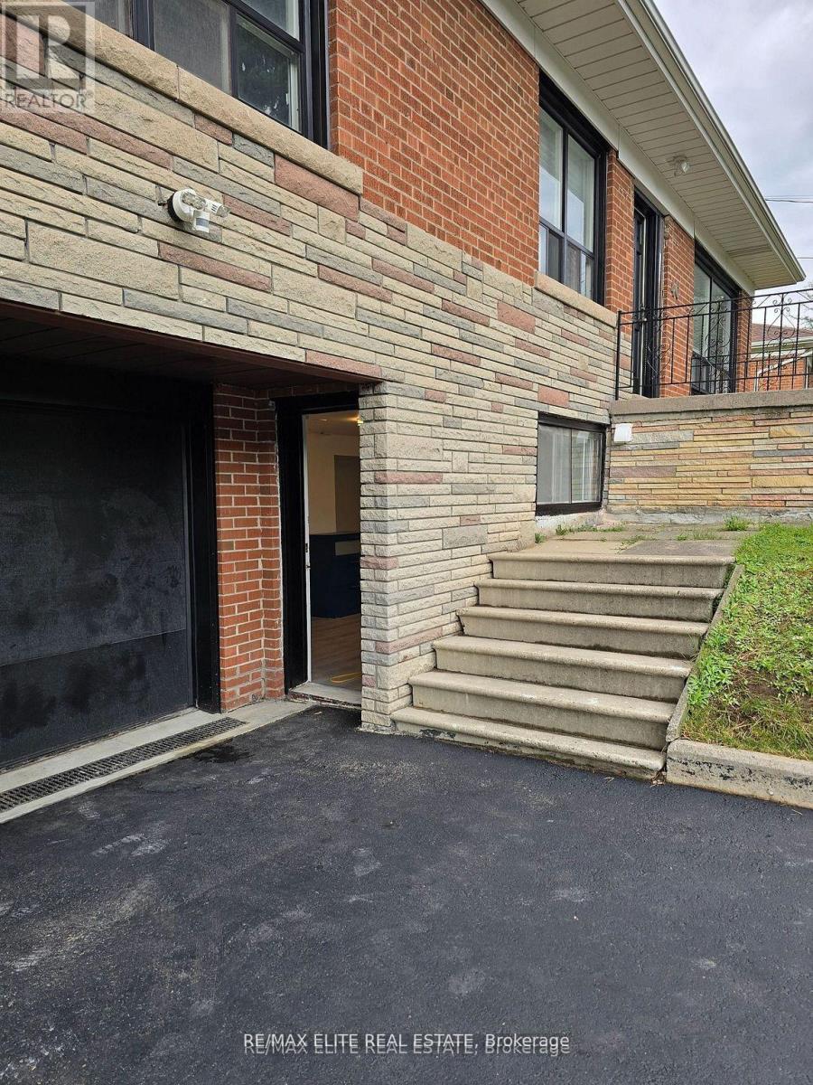 Lower - 46 Wedgewood Drive, Toronto, Ontario  M2M 2H5 - Photo 11 - C13424580
