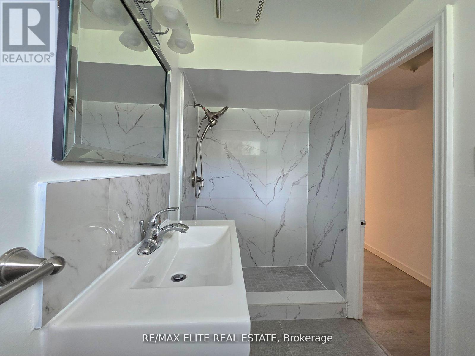 Lower - 46 Wedgewood Drive, Toronto, Ontario  M2M 2H5 - Photo 7 - C13424580