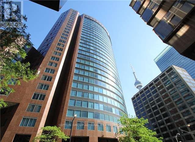 904 - 33 University Avenue, Toronto, Ontario  M5J 2S7 - Photo 1 - C13424598