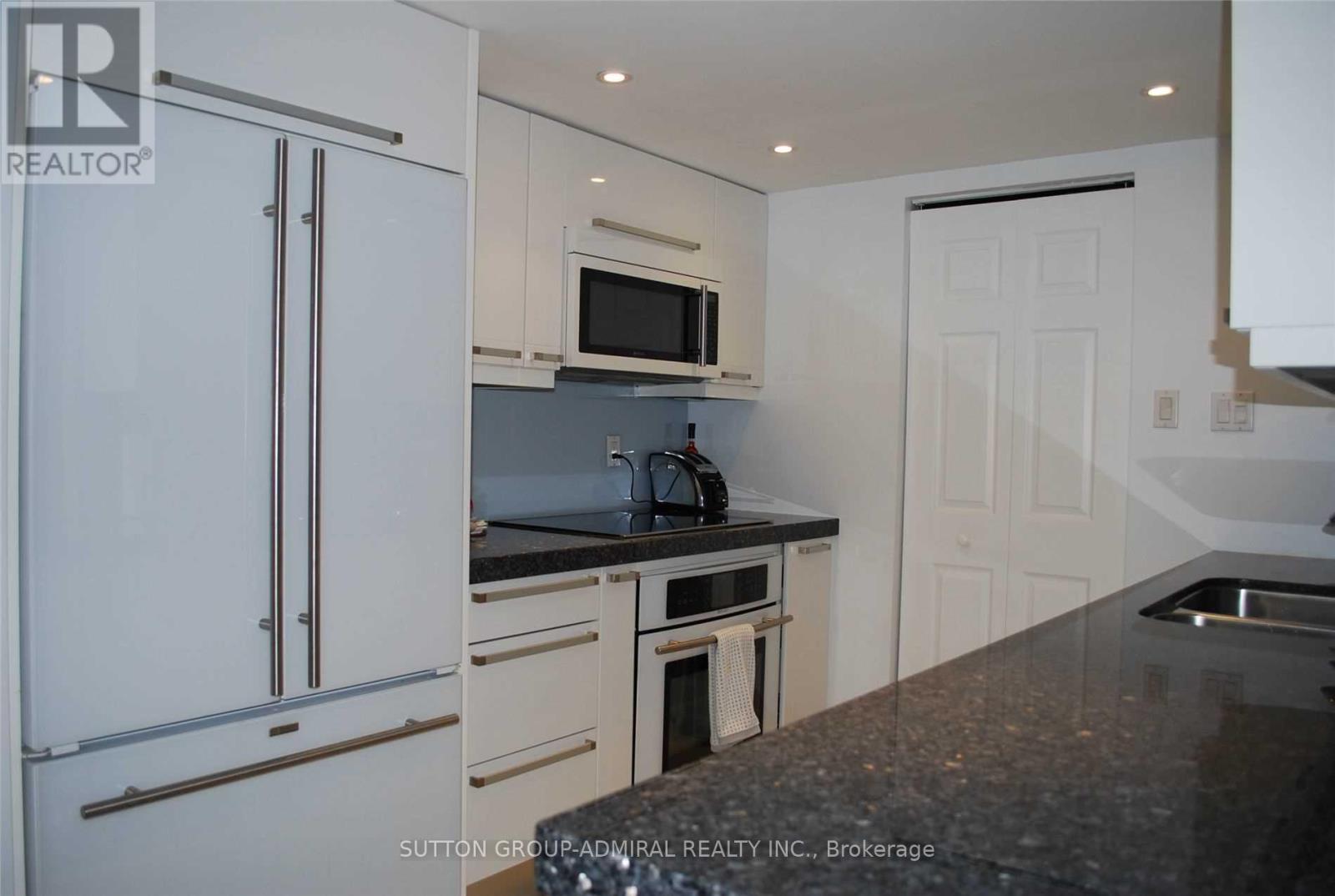 904 - 33 University Avenue, Toronto, Ontario  M5J 2S7 - Photo 5 - C13424598