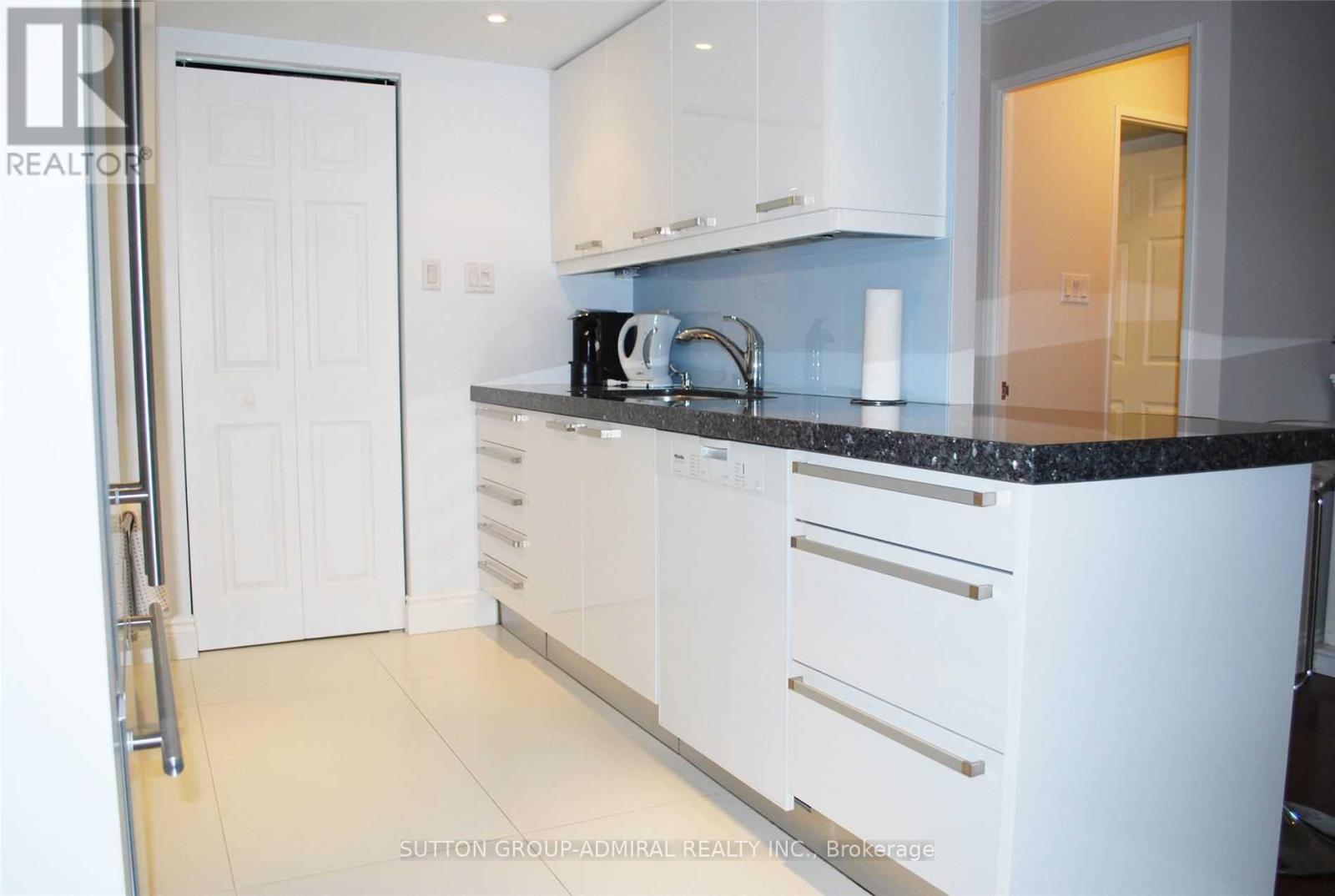 904 - 33 University Avenue, Toronto, Ontario  M5J 2S7 - Photo 6 - C13424598