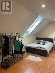Upper - 4 Sully Crescent, Toronto, Ontario  M6J 2E4 - Photo 11 - C13424756