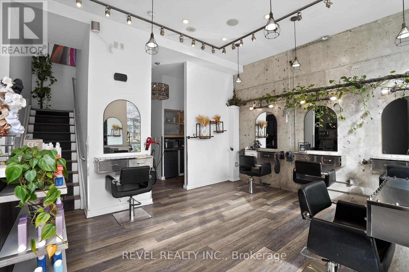 40 Fort York Boulevard, Toronto, Ontario  M5V 3Z3 - Photo 2 - C13424832