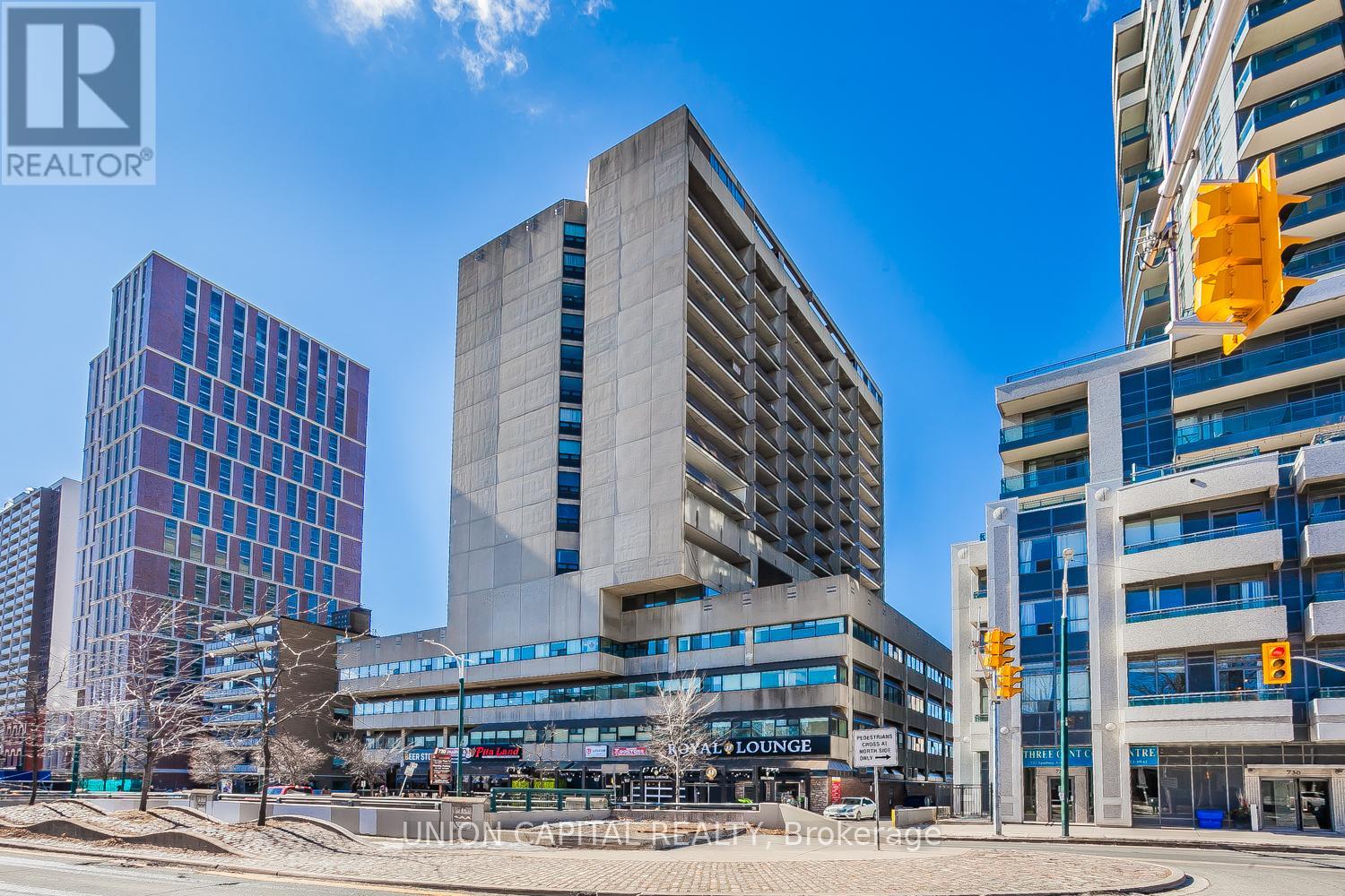 904 - 720 SPADINA AVENUE, Toronto, Ontario