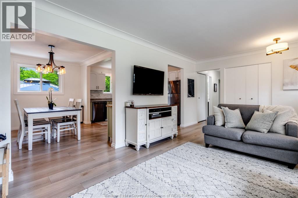 4399 Ashfield Crescent, Windsor, Ontario  N9G 2G8 - Photo 6 - 26013665