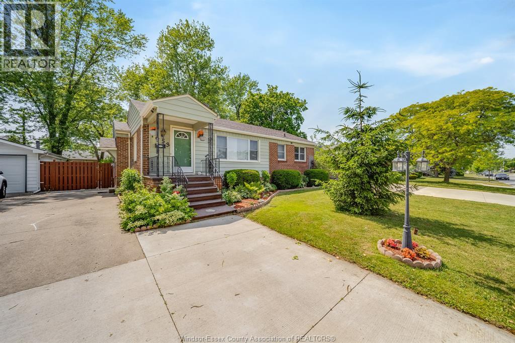 1953 Olive Road, Windsor, Ontario  N8T 1R4 - Photo 3 - 26013357