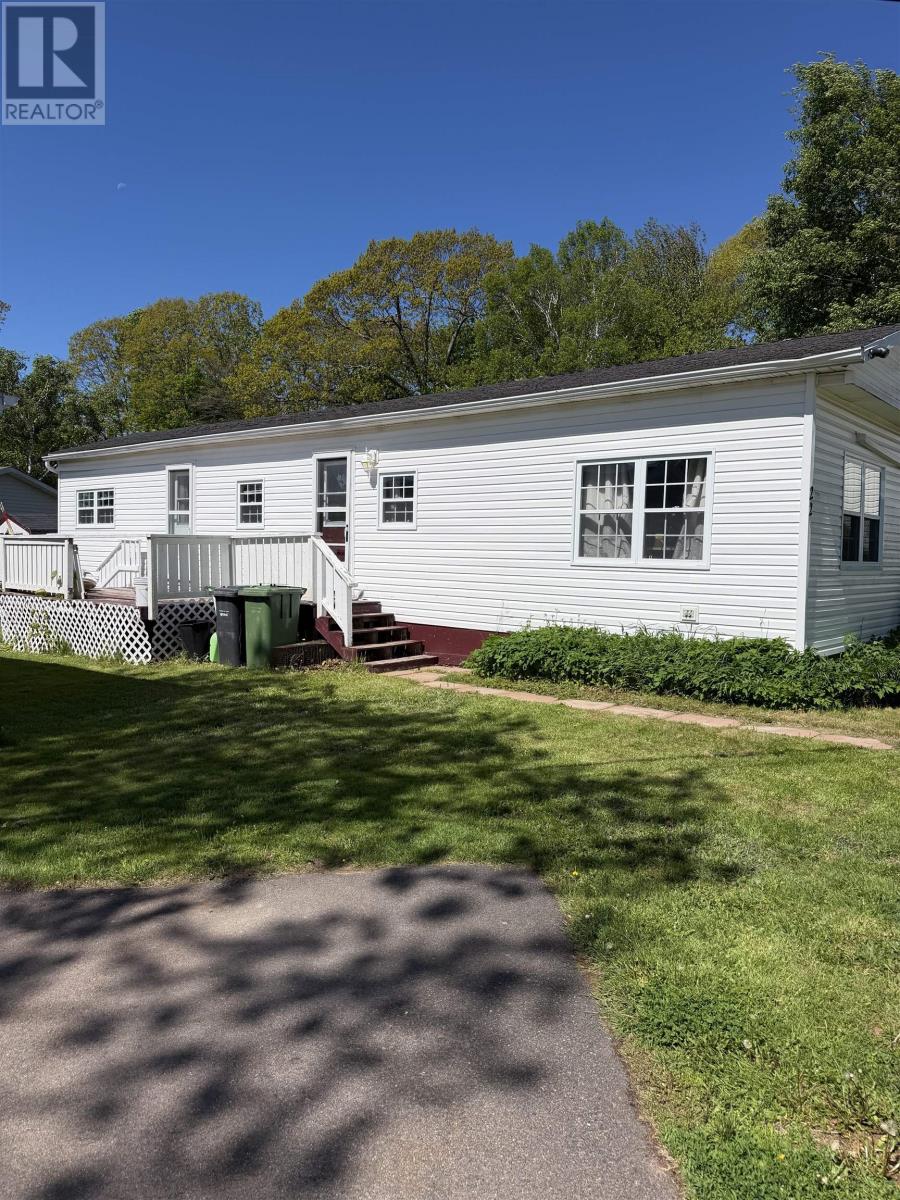 22 MANOR Drive, Charlottetown, Prince Edward Island