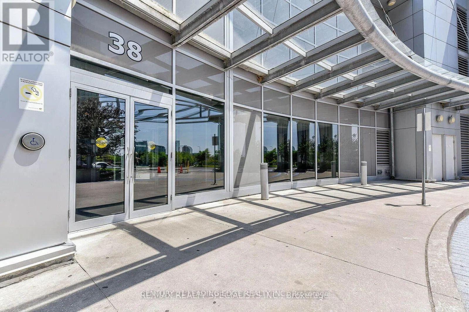 3207 - 38 Lee Centre Drive, Toronto, Ontario  M1H 3J7 - Photo 4 - E13424500