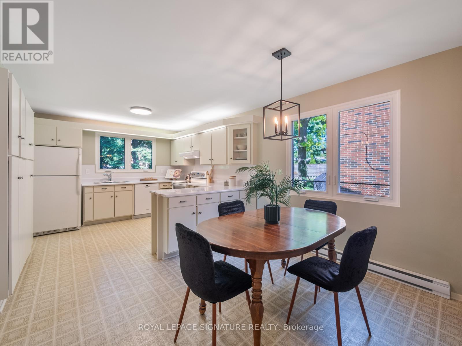 4 Gablehurst Crescent, Toronto, Ontario  M1T 2L2 - Photo 12 - E13424538