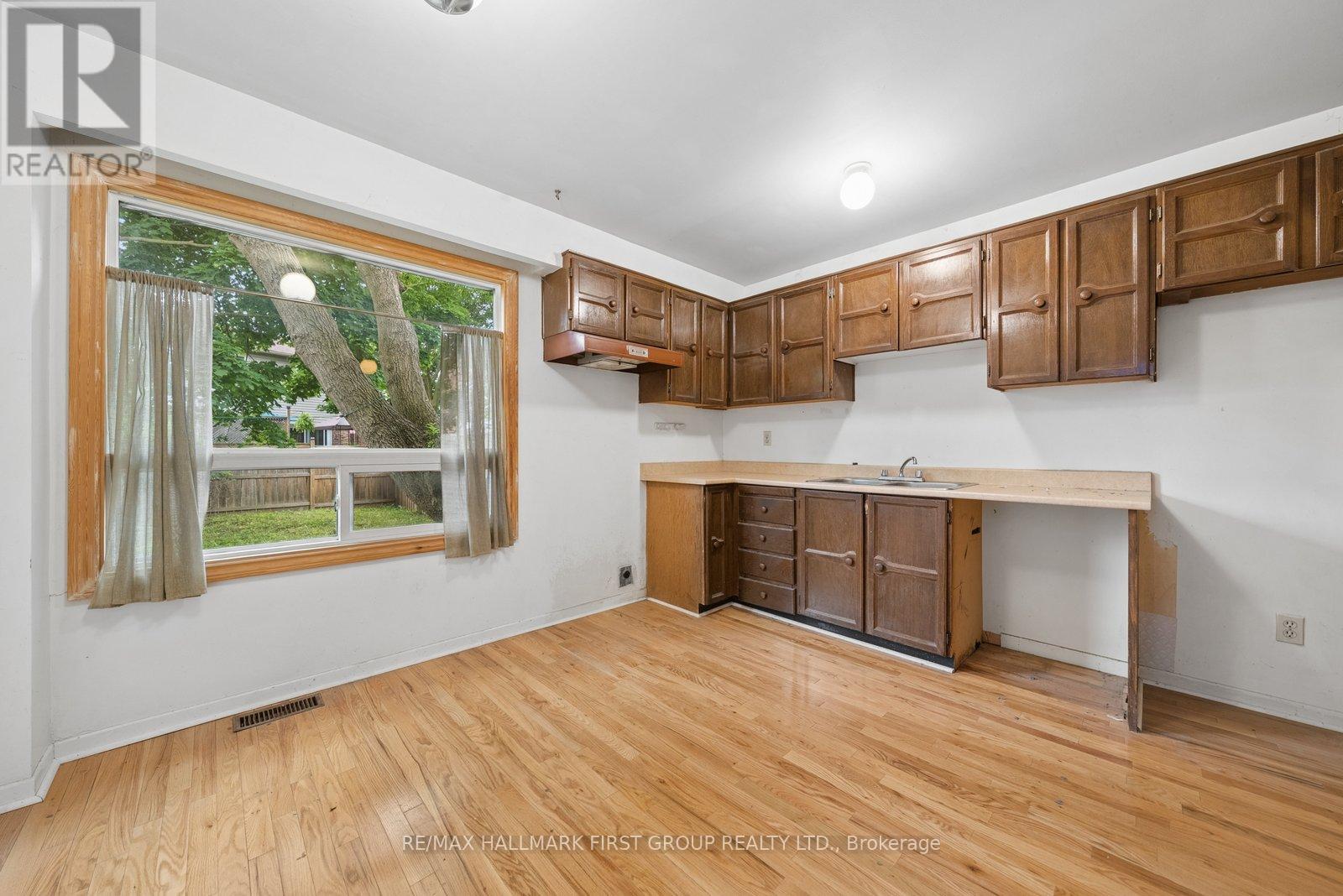 1969 Bowler Drive, Pickering, Ontario  L1V 3K3 - Photo 8 - E13424568